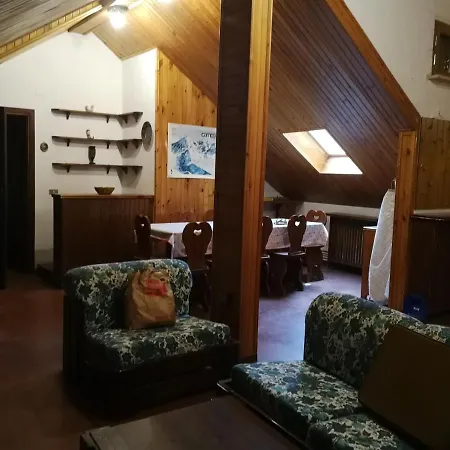 Elle House Mansarda * Rocca di Cambio