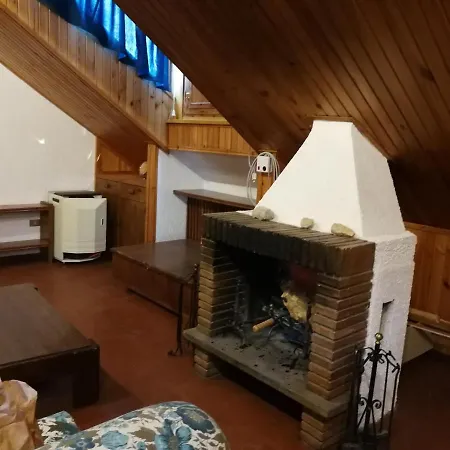 Apartman Elle House Mansarda Rocca di Cambio