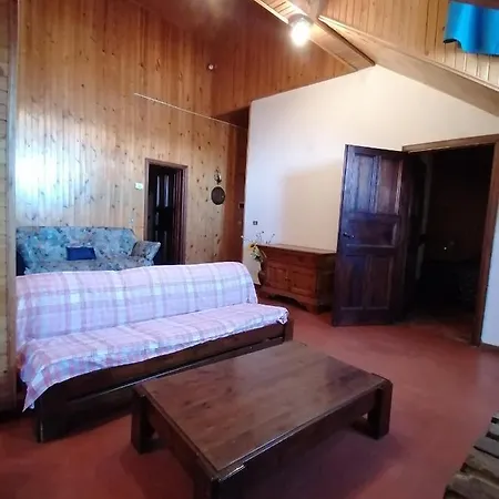 Apartman Elle House Mansarda Rocca di Cambio