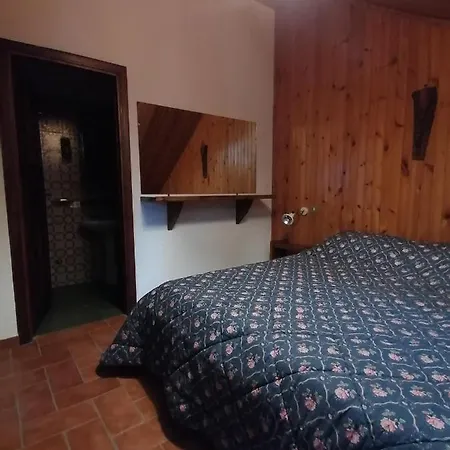 Elle House Mansarda * Rocca di Cambio